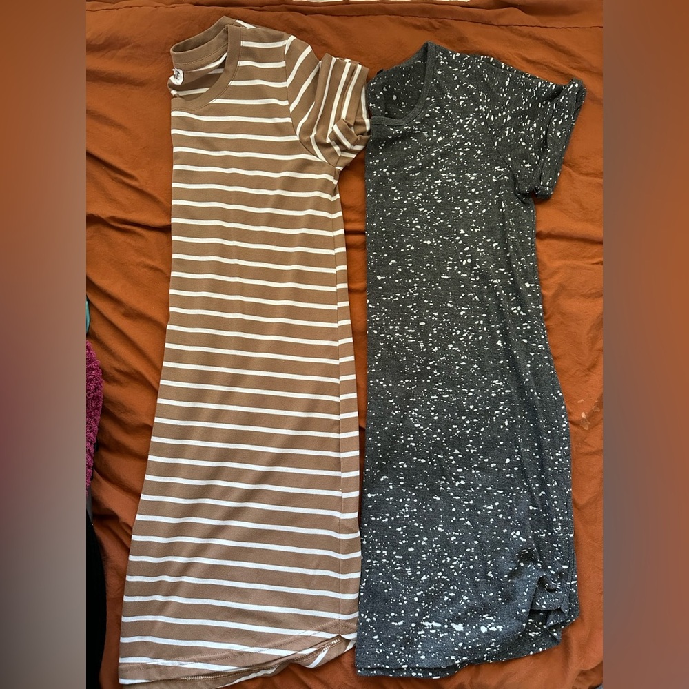 2x T-shirt dresses